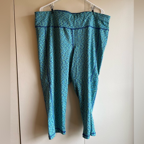 Livi Active Pants & Jumpsuits Livi Active Size 22243x Capri